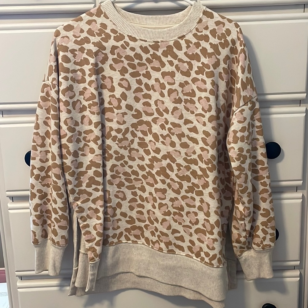 American Eagle crew neck